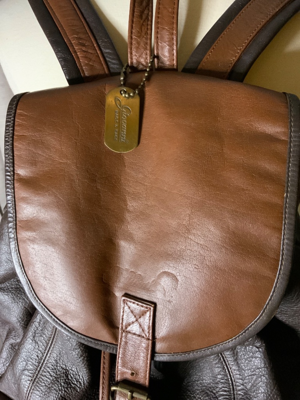 Giovanni Drawstring Leather Backpack - Picture 3 of 11